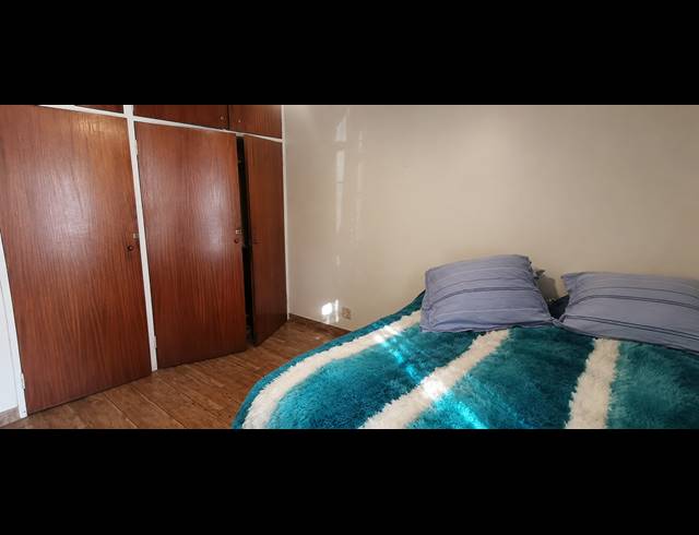 2 BEDROOM FLAT FOR SALE IN VEREENIGING CENTRAL